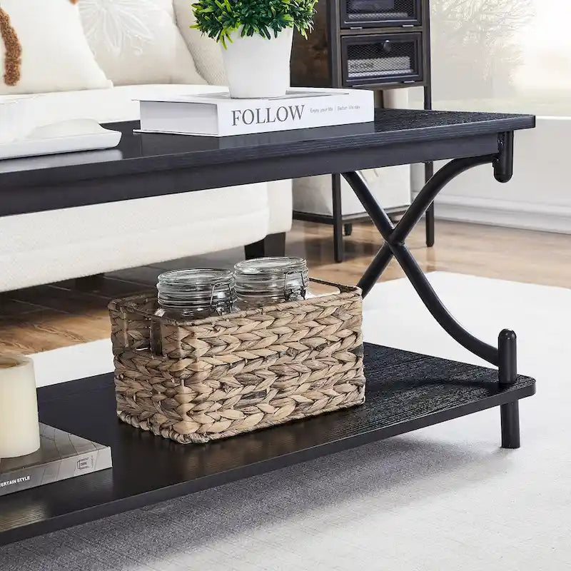 Table basse de salon moderne, comprenant une table basse en bois et une table d'appoint.
