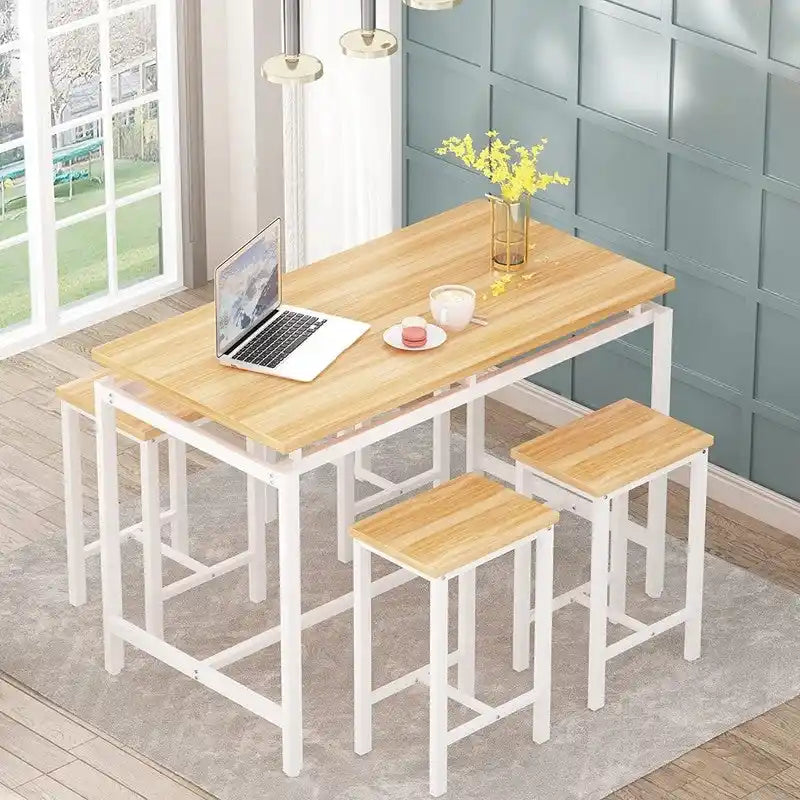 Comptoir de bar, table et chaises de style ferme moderne
