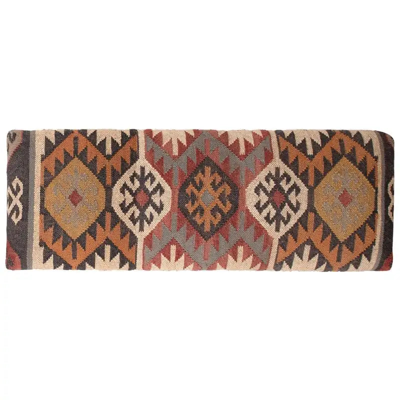 Banc en bois artisanal tapissé de Kilim — 122 cm L x 41 cm l x 46 cm H