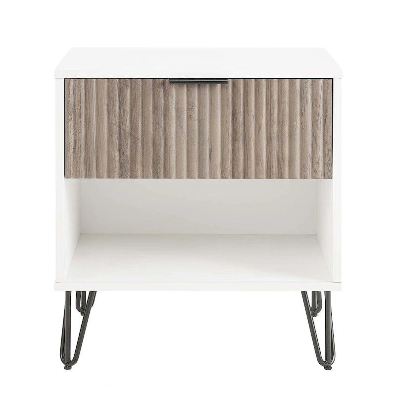 Table de chevet à un tiroir, style milieu de siècle